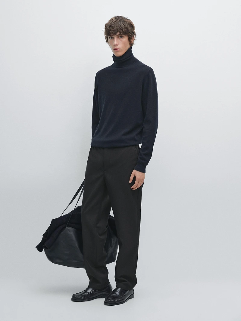 Pull à col montant en maille de laine mélangée