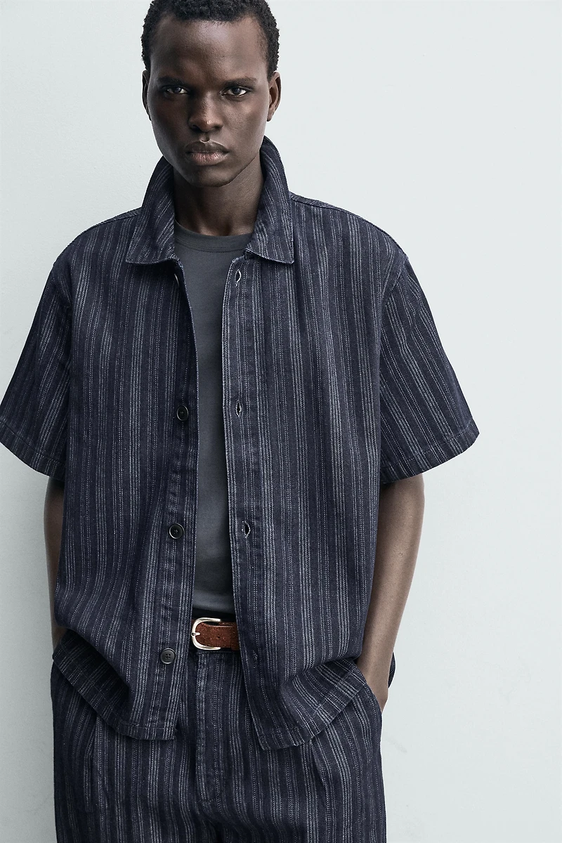 RELAXED FIT STRIPED JACQUARD SHIRT