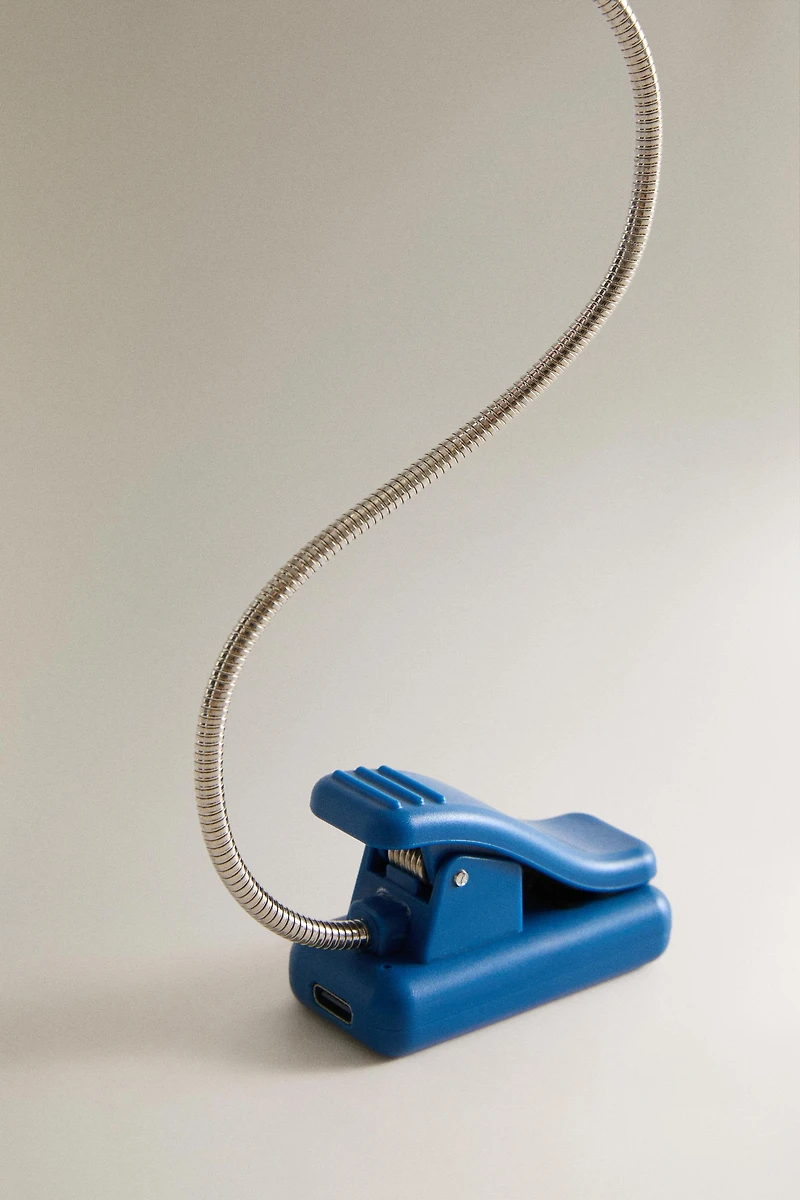 KIDS’ ROCKET READING LAMP