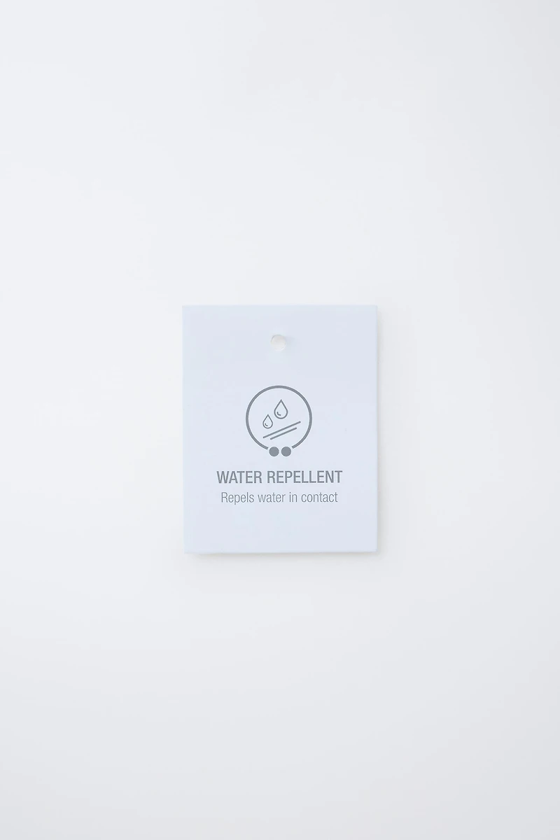 WATER REPELLENT PUFFER COAT WITH LABEL