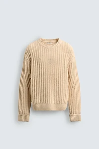 PULL STRUCTURÉ VOLUMINEUX