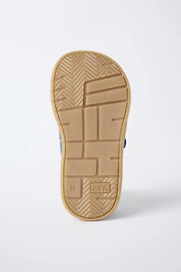 BAREFOOT SNEAKERS