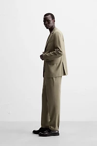 TEXTURED SUIT BLAZER