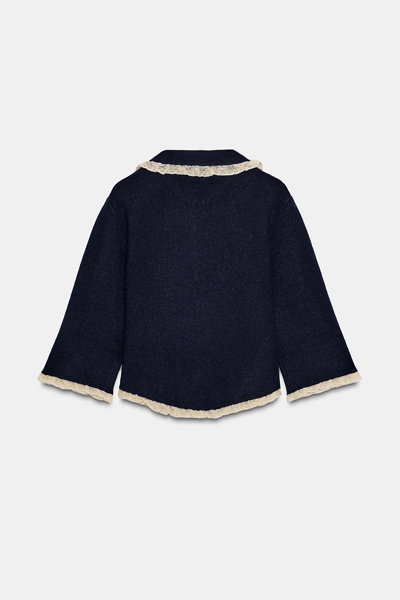 CARDINGAN WITH RUFFLE COLLAR AND LACE TRIM
