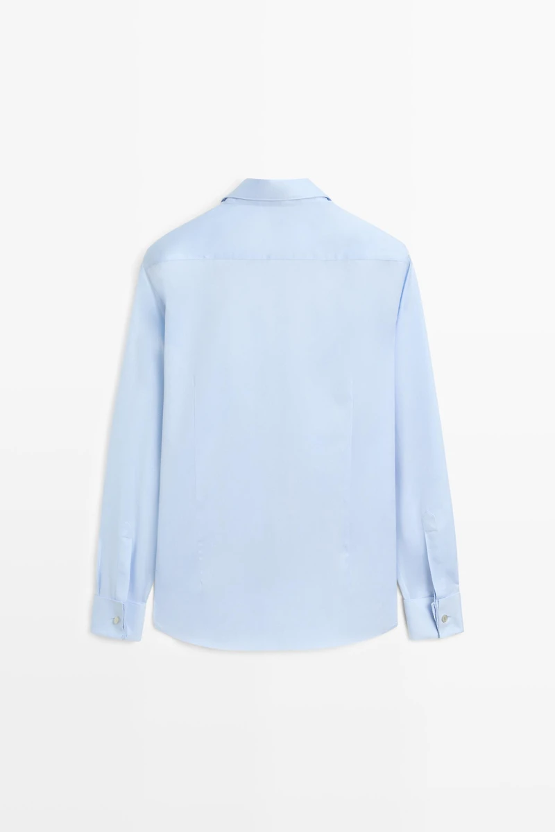 Slim fit 100% cotton shirt with double cuffs