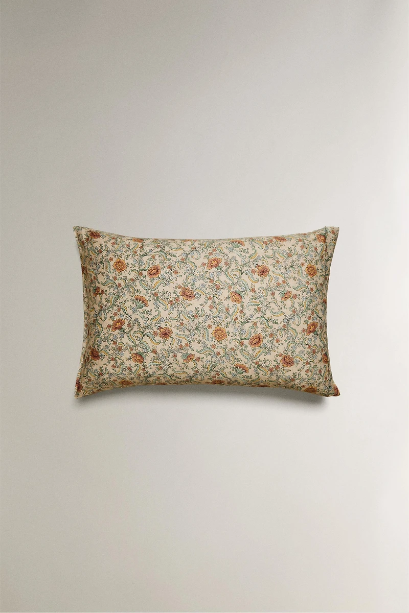 SATEEN PILLOWCASE WITH FLOWERS (300 THREAD COUNT)