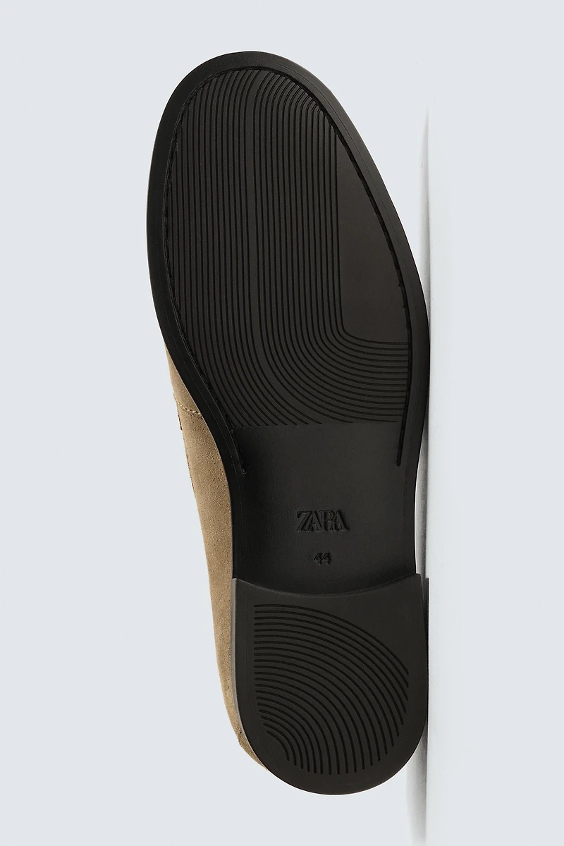 MOCASSINS EN CUIR AVEC MASQUE