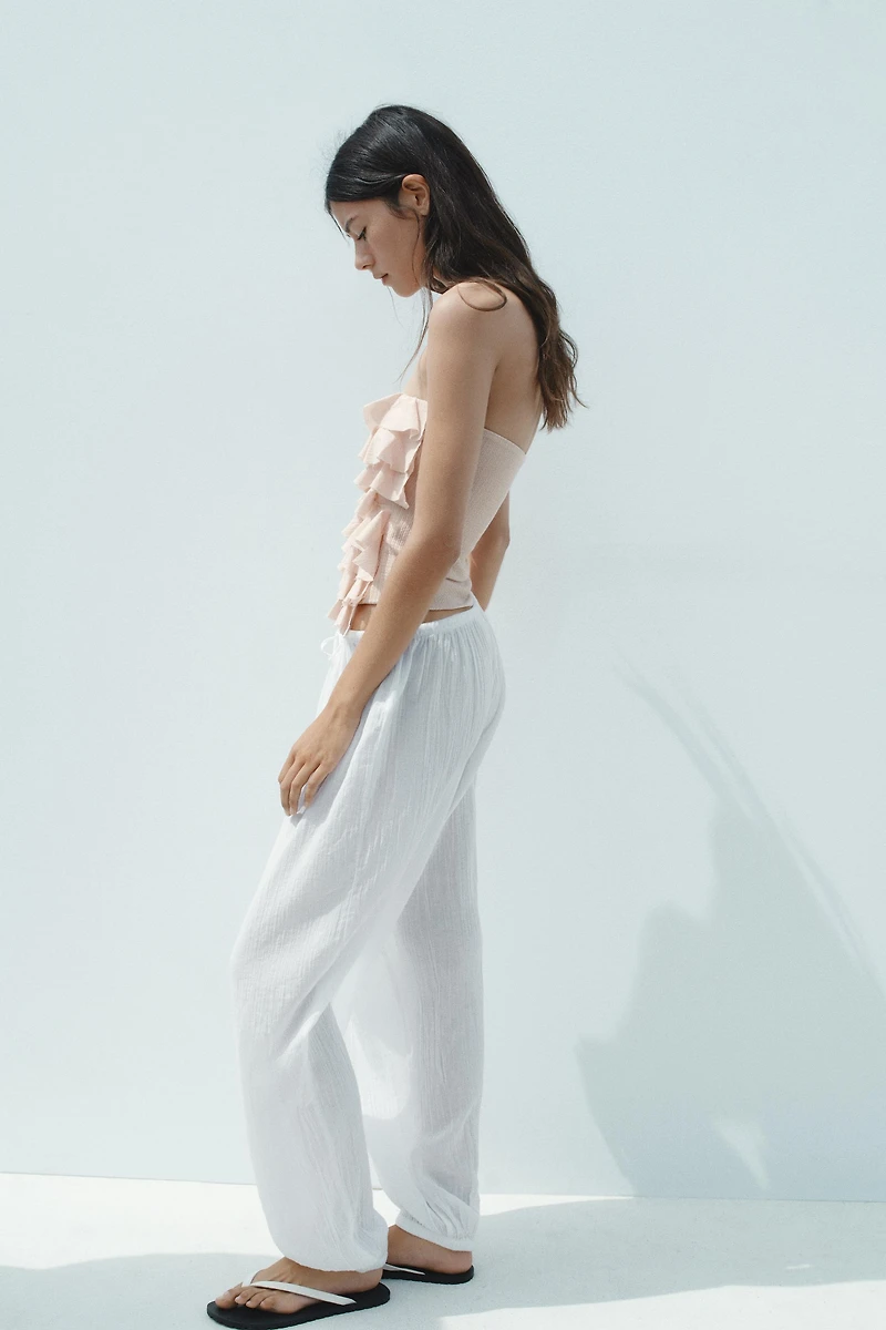 RUFFLED STRAPLESS TOP