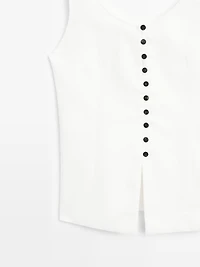 Linen blend top with buttons