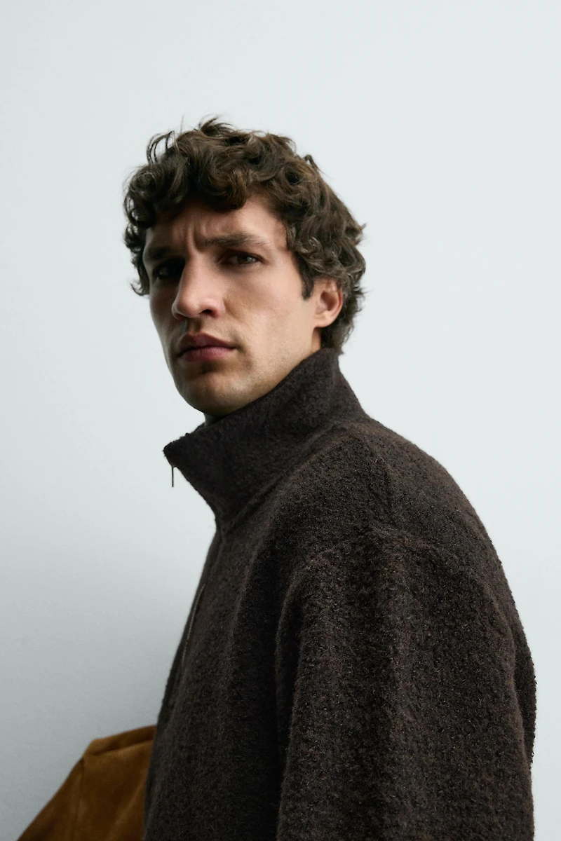 FLEECE QUARTER-ZIP SWEATSHIRT