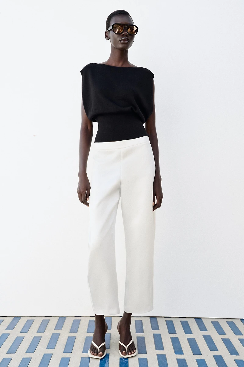 FITTED WAIST KNIT TOP