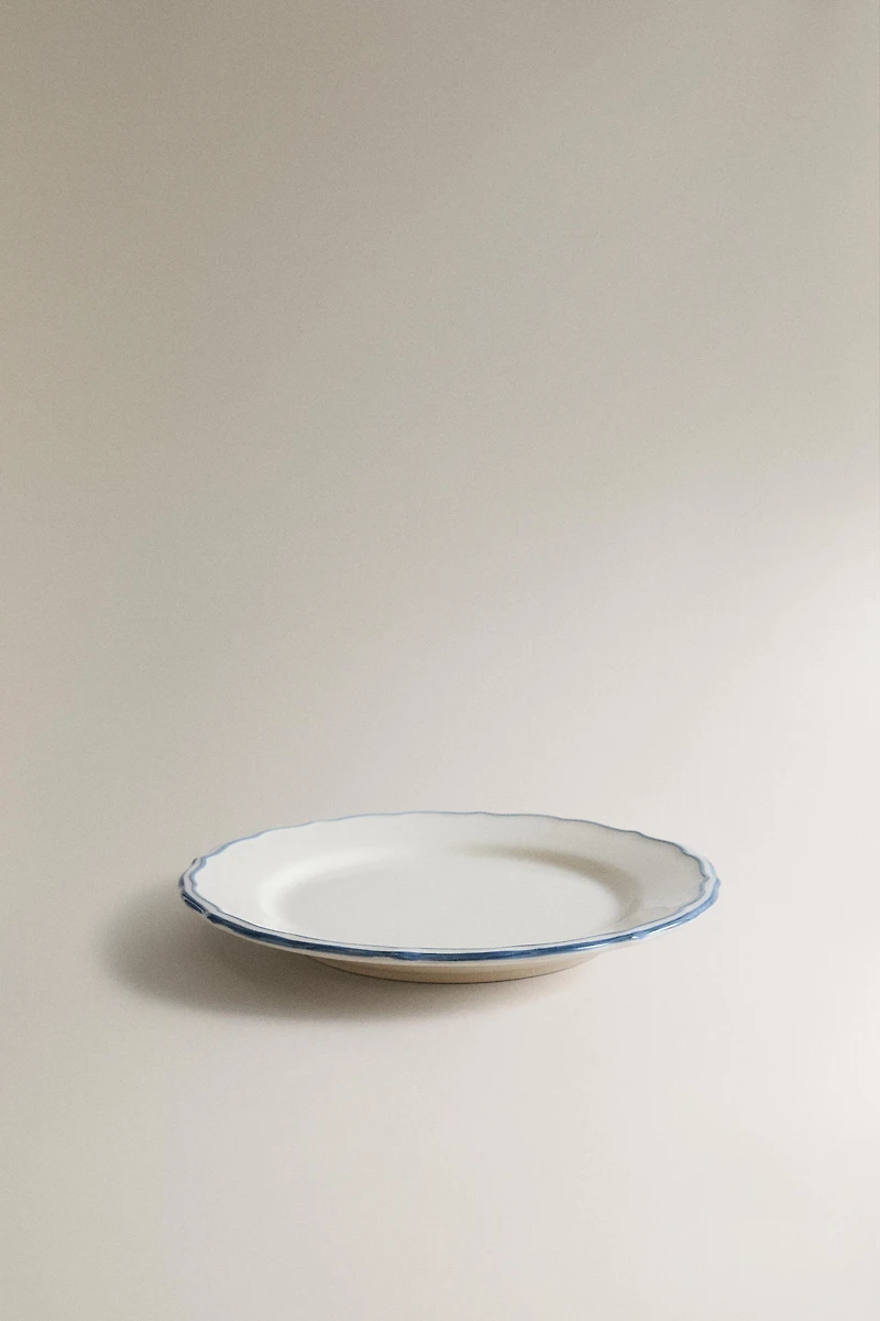 WAVY EARTHENWARE DESSERT PLATE WITH RIM
