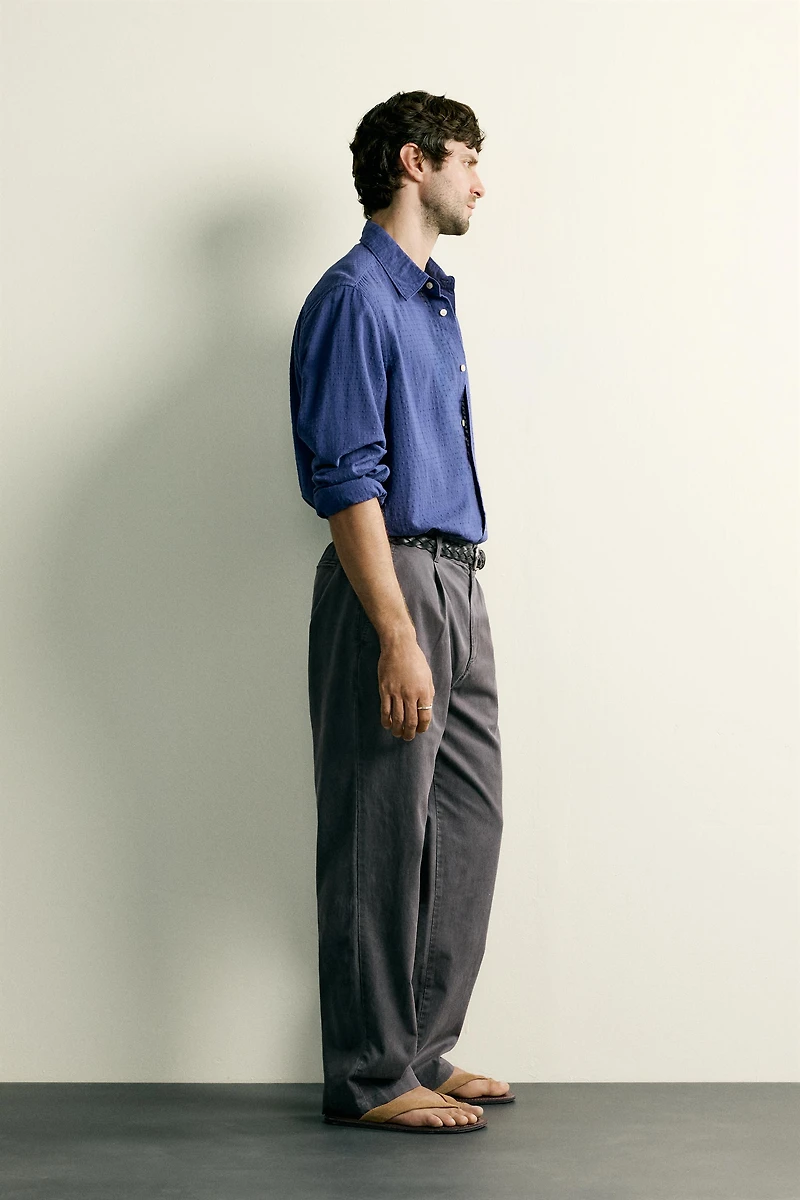 RELAXED FIT PLEATED CHINO PANTS