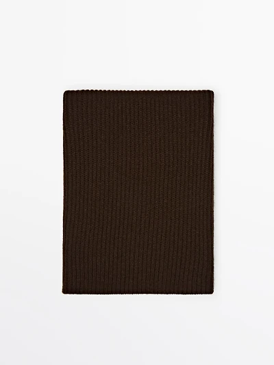 Ribbed 100% cashmere scarf