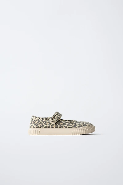 ANIMAL PRINT BAREFOOT SNEAKERS