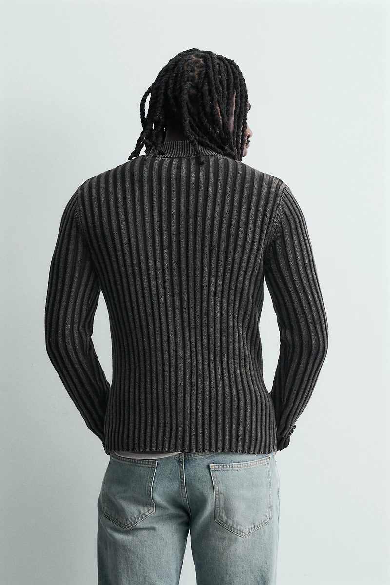 RIBBED TEXTURED JACKET