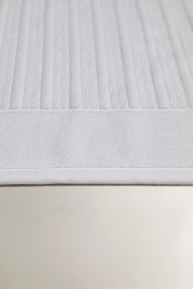 TAPIS DE BAIN VELOURS RAYURES
