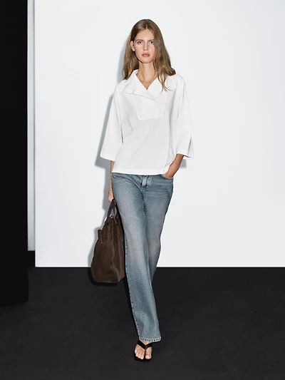 Funnel neck T-shirt