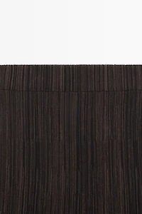 Total look pleated midi skirt with striped detail