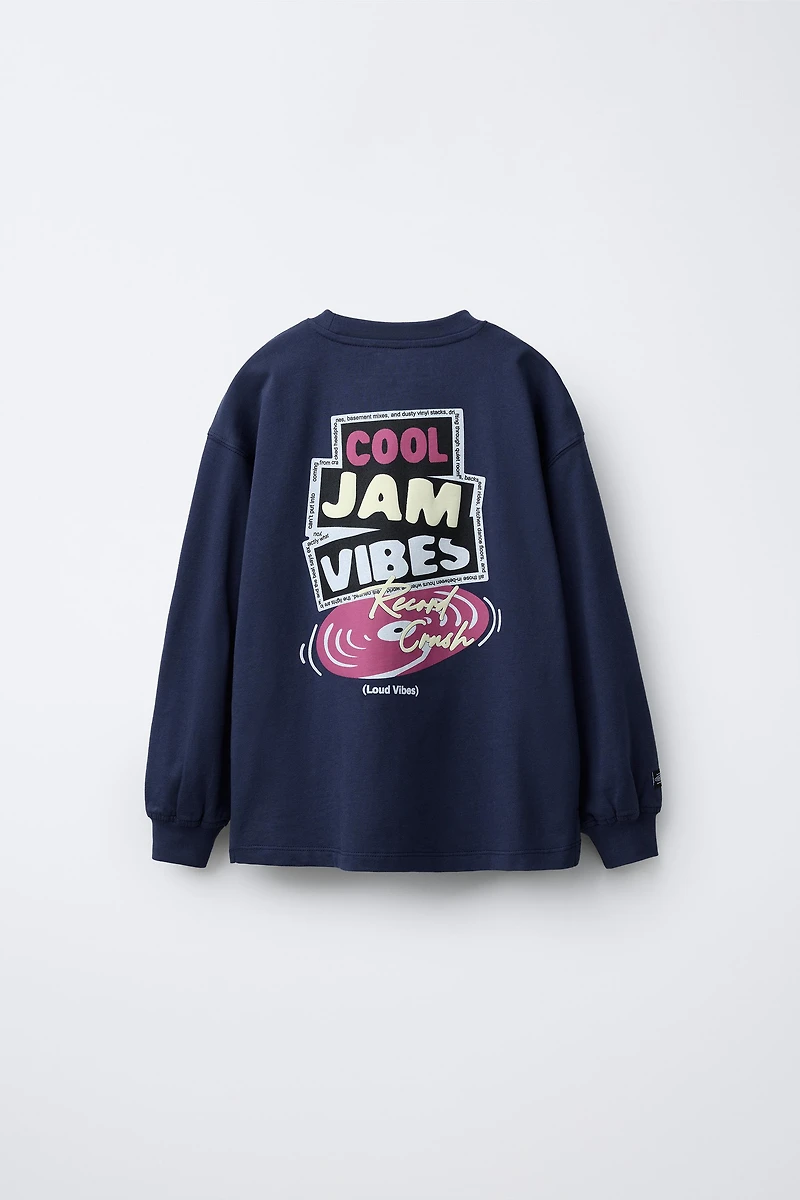 EMBOSSED PRINT T-SHIRT