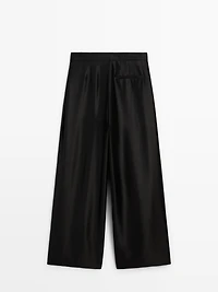 Wide-leg voluminous trousers with darts