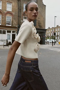 PULL EN MAILLE STRUCTURÉE FLEURS