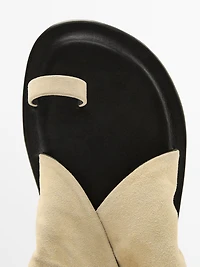 Sandales tubulaires en daim