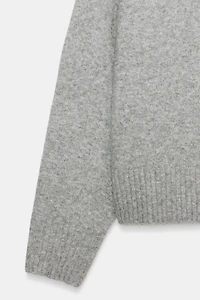 SOFT BASIC KNIT SWEATER