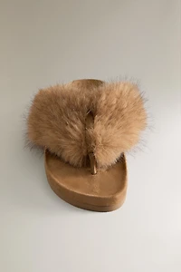 SANDALE ENTRE-DOIGTS IMITATION FOURRURE