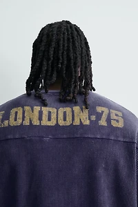 WASHED PRINTED WAFFLE WEAVE SWEATSHIRT