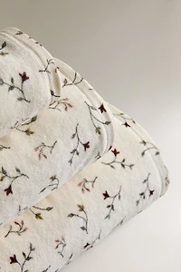 FLORAL BATH TOWEL
