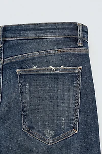 RIPPED SKINNY FIT JEANS