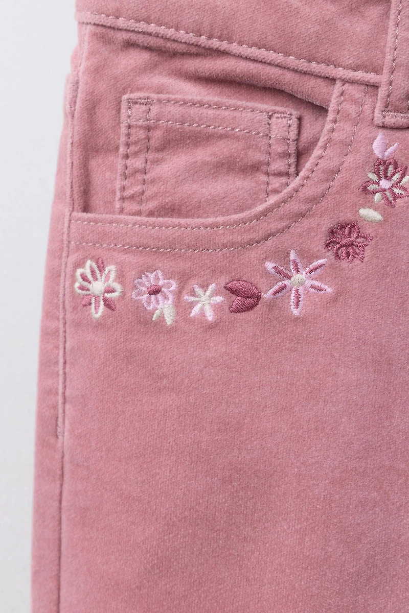 PANTALON EN VELOURS À FLEURS BRODÉES