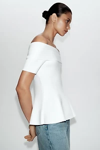 BOAT NECK KNIT TOP