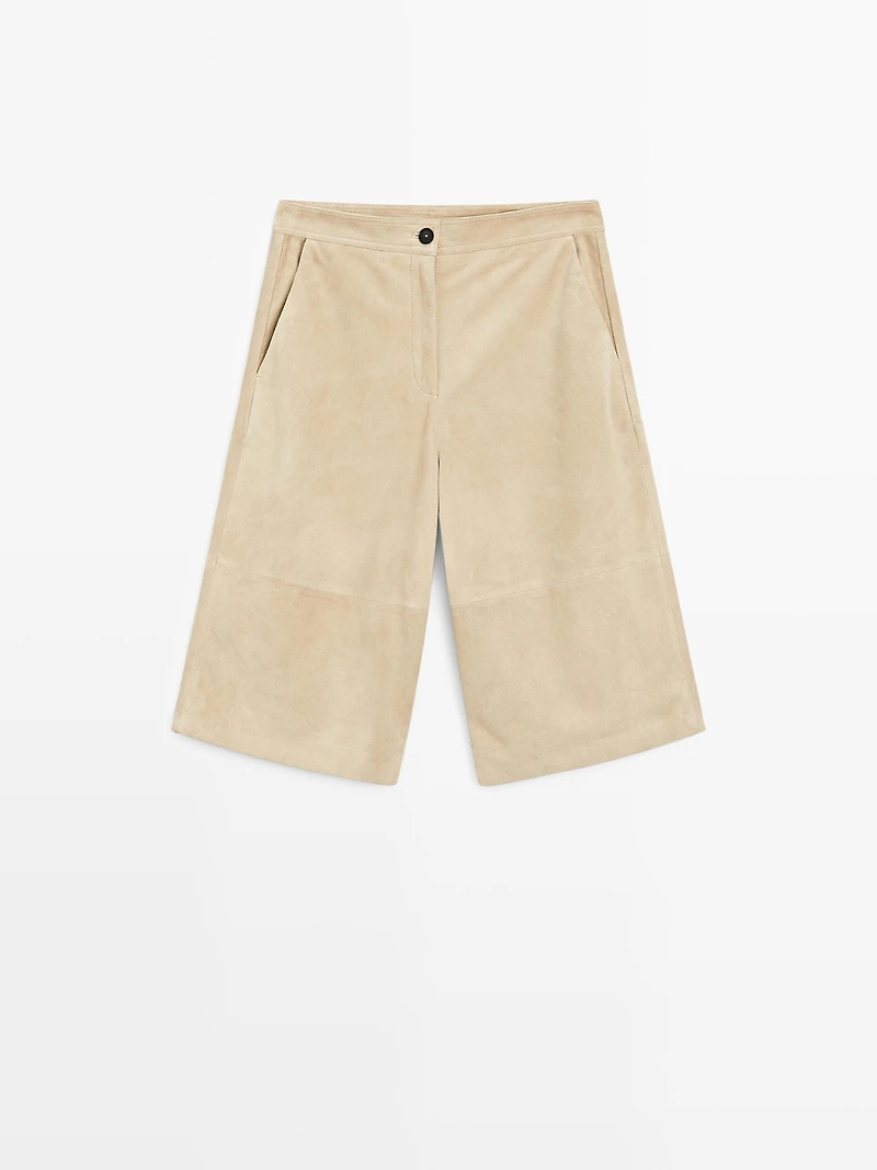 Bermuda long en cuir finition daim