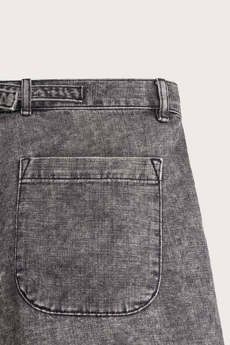 ACID WASH DENIM SHORTS