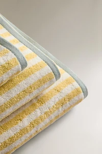 REVERSIBLE STRIPED BATH TOWEL