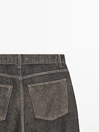 Straight-leg high-waist jeans