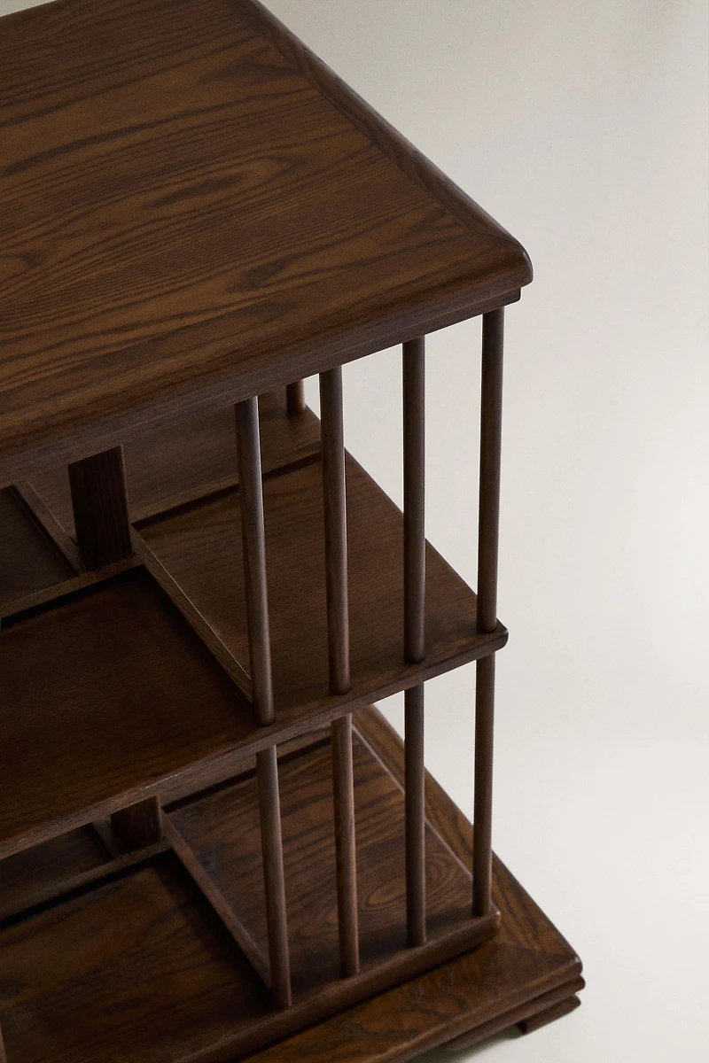 ROTATING BOOKSHELF