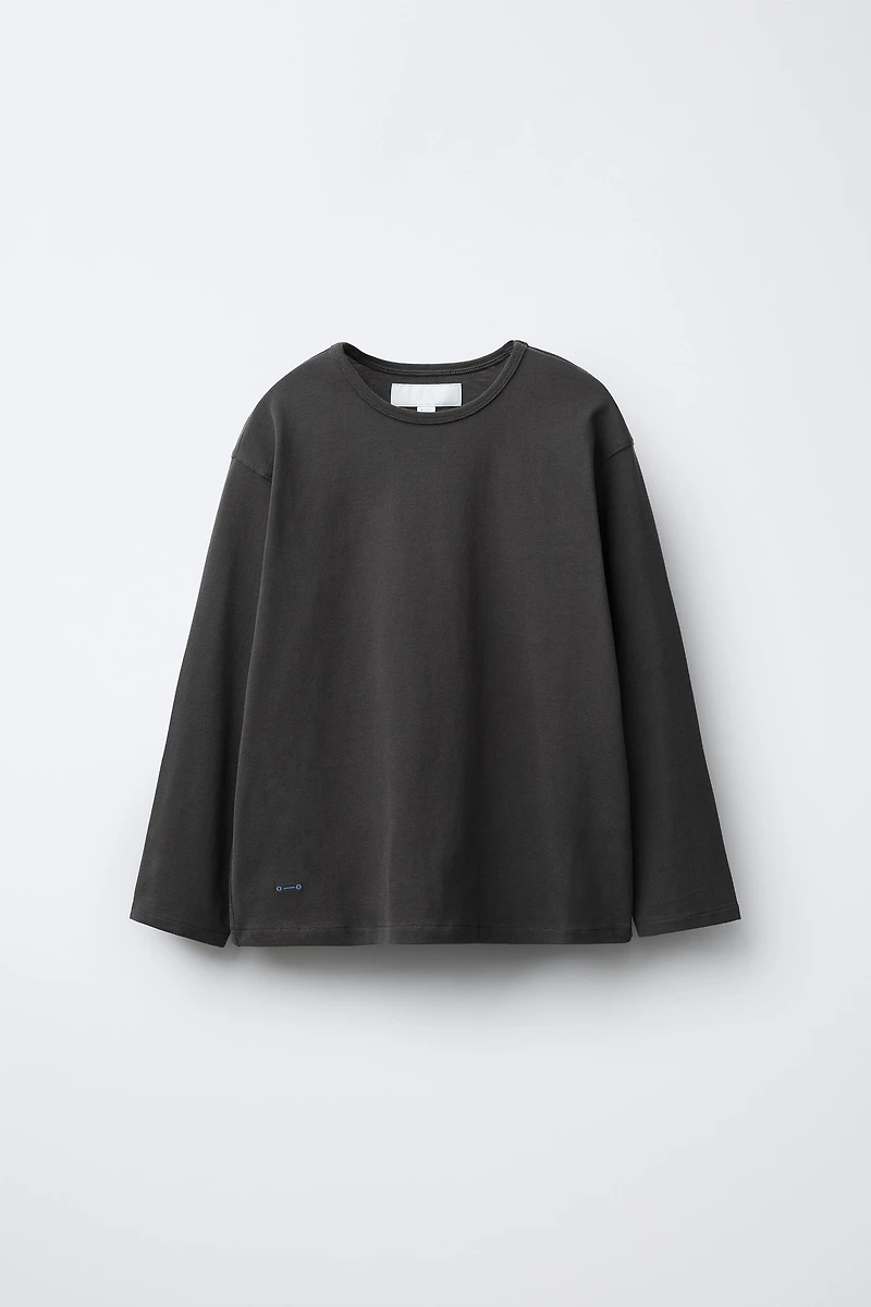 EMBROIDERED PLAIN T-SHIRT