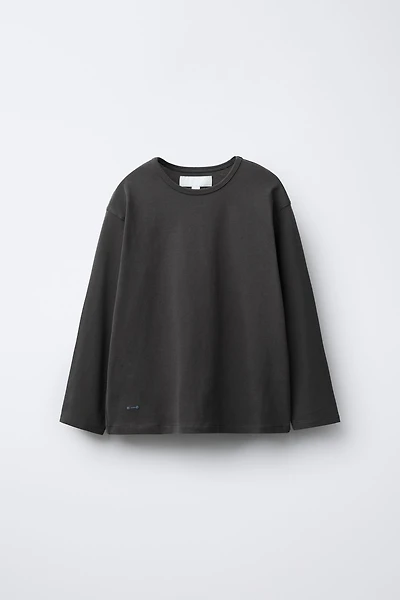 EMBROIDERED PLAIN T-SHIRT