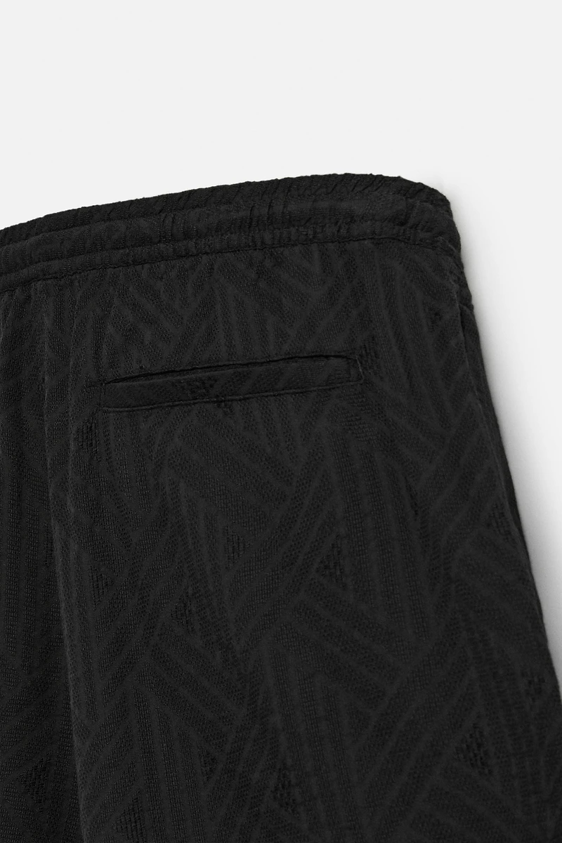 GEOMETRIC JACQUARD SHORTS