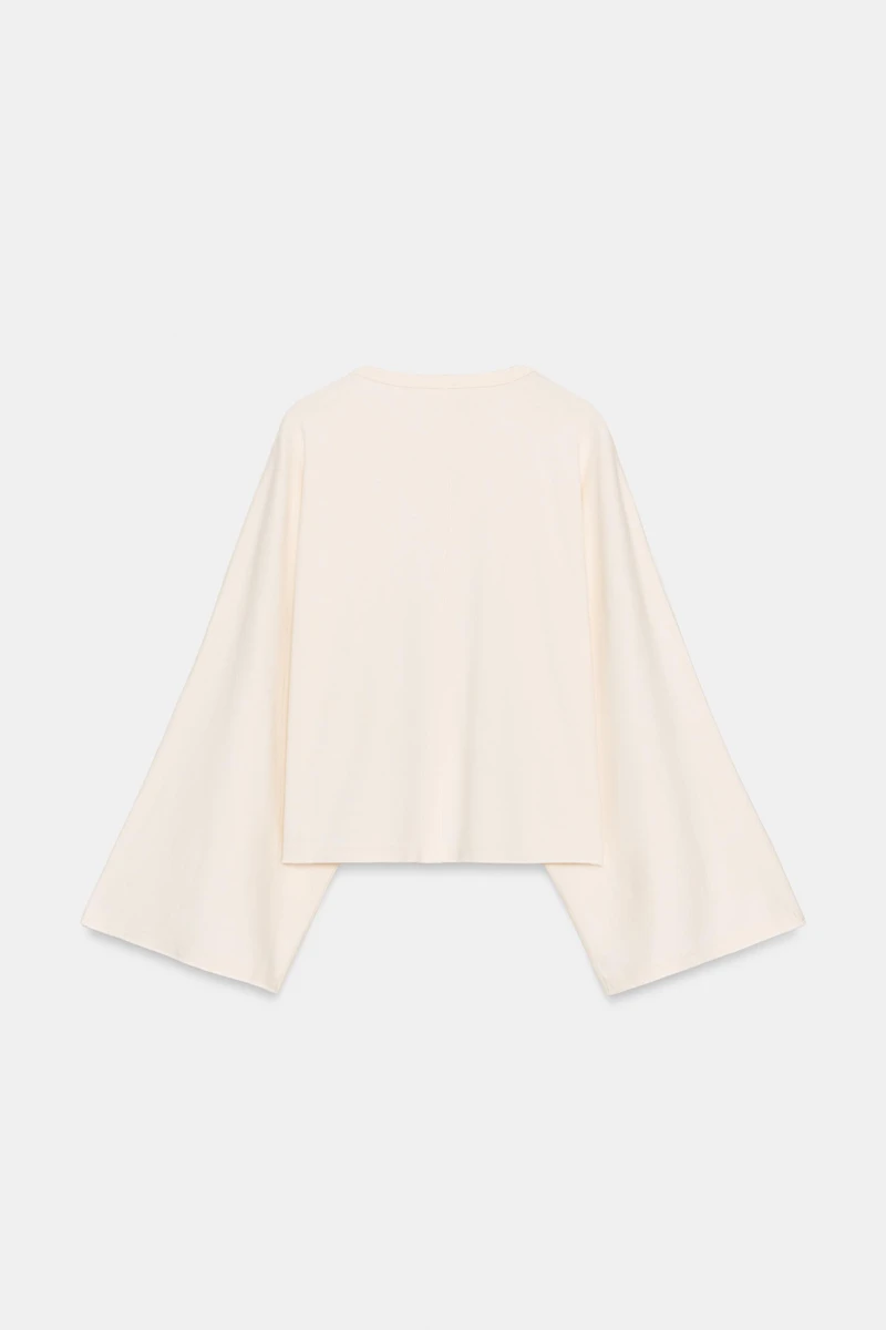 CAPE SLEEVE T-SHIRT