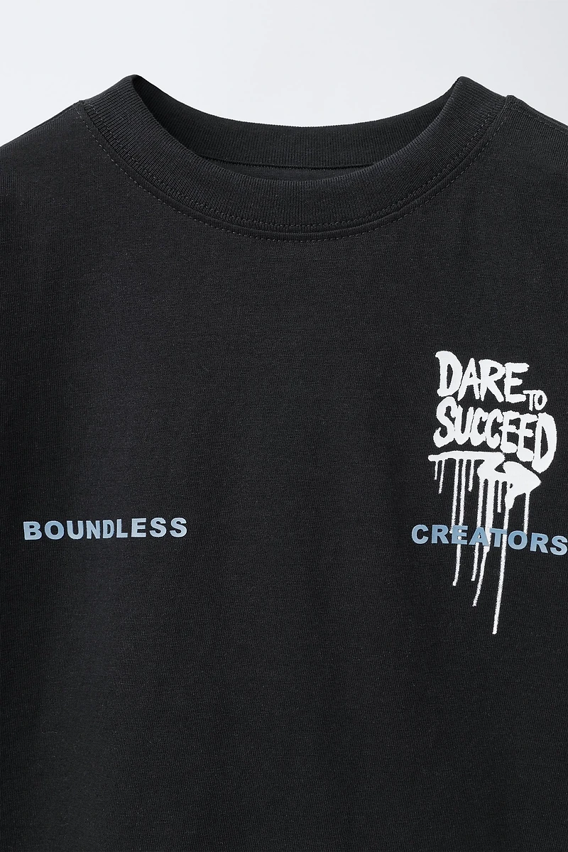 GRAFFITI PRINT T-SHIRT