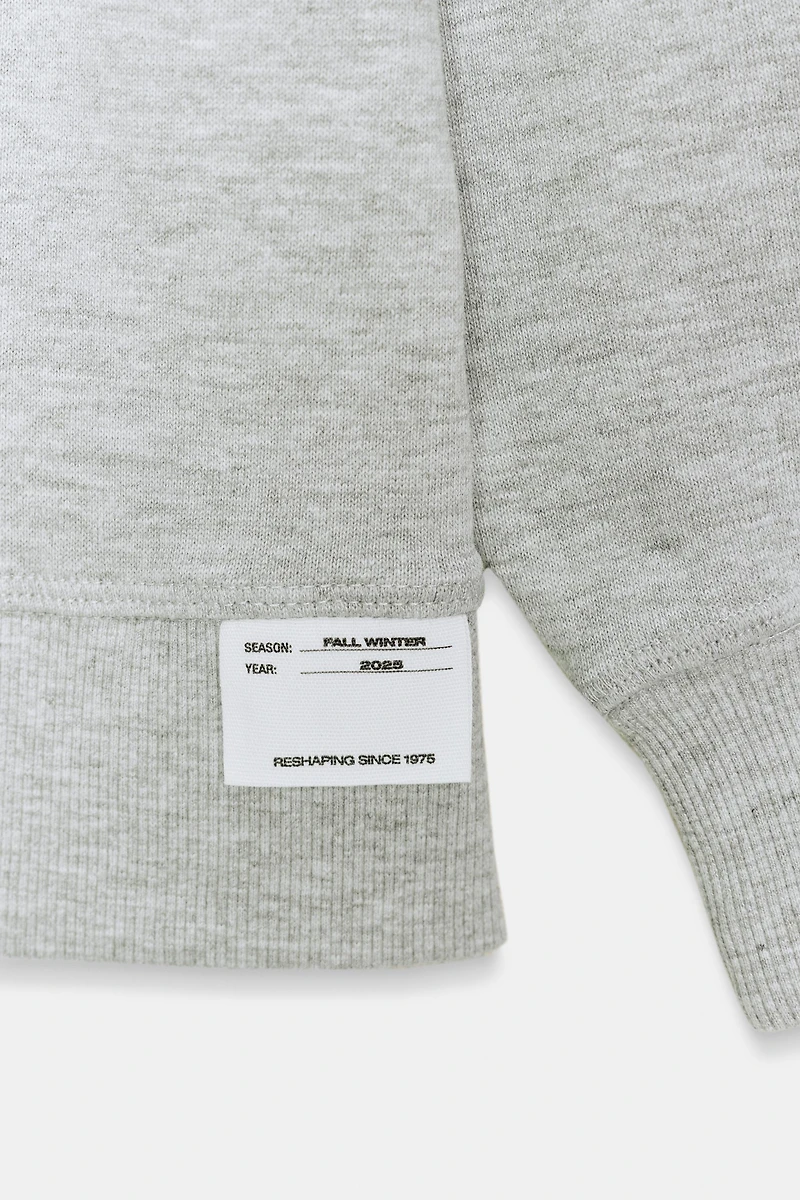 OVERSIZE LONG SLEEVE T-SHIRT