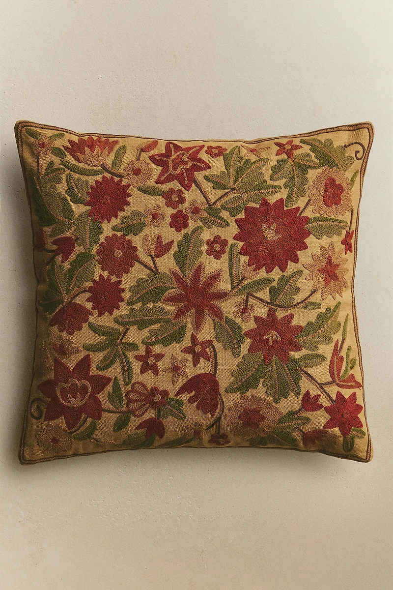 FLORAL EMBROIDERY THROW PILLOW COVER
