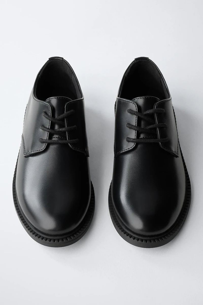 CLASSIC DERBY SHOES