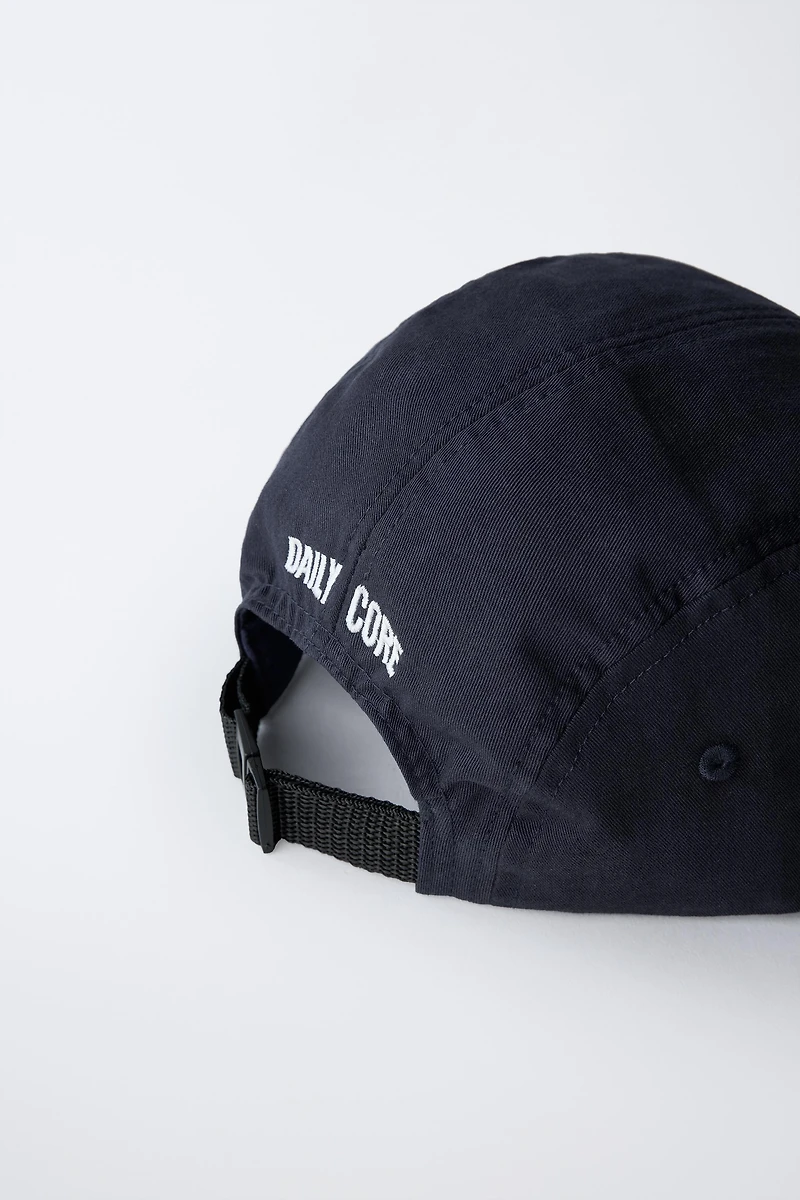 LOGO CAP