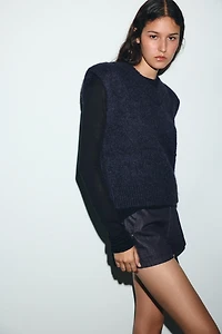 WOOL AND ALPACA SHOULDER PAD VEST