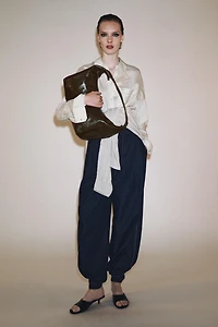 LEATHER OVAL BAG